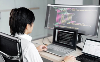 营口 api php源码,下载的php源码怎么运行呢？